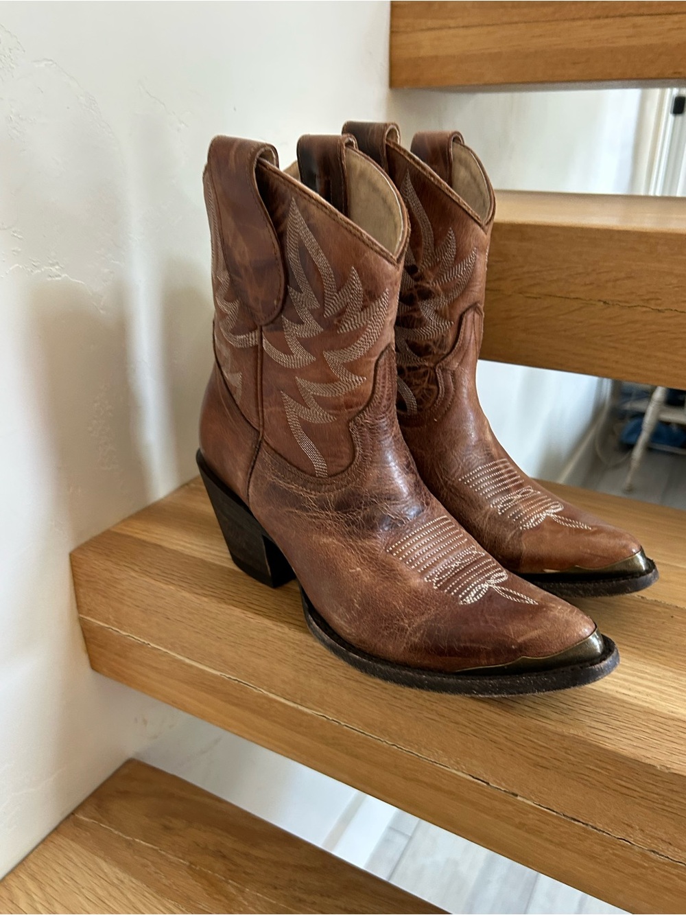 Idyllwind Brown Leather Western Cowgirl Boots